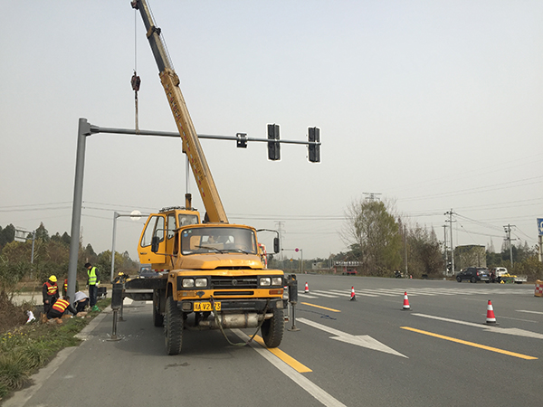 2019年青白江標(biāo)牌、信號(hào)燈安裝項(xiàng)目